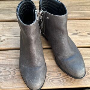 Sorel Black and Brown Women’s Ankle Boots Sz 6.5